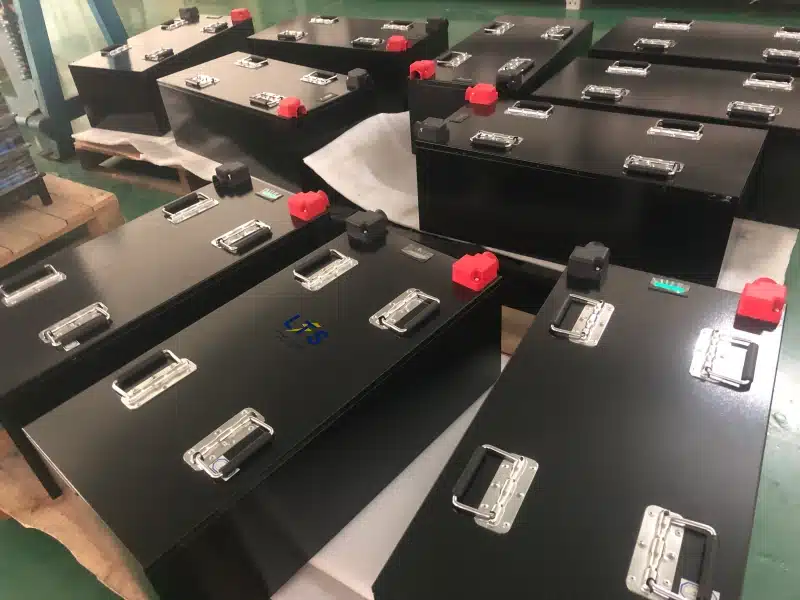 Batteries au lithium pour voiturettes de golf en gros, prêtes pour la livraison internationale