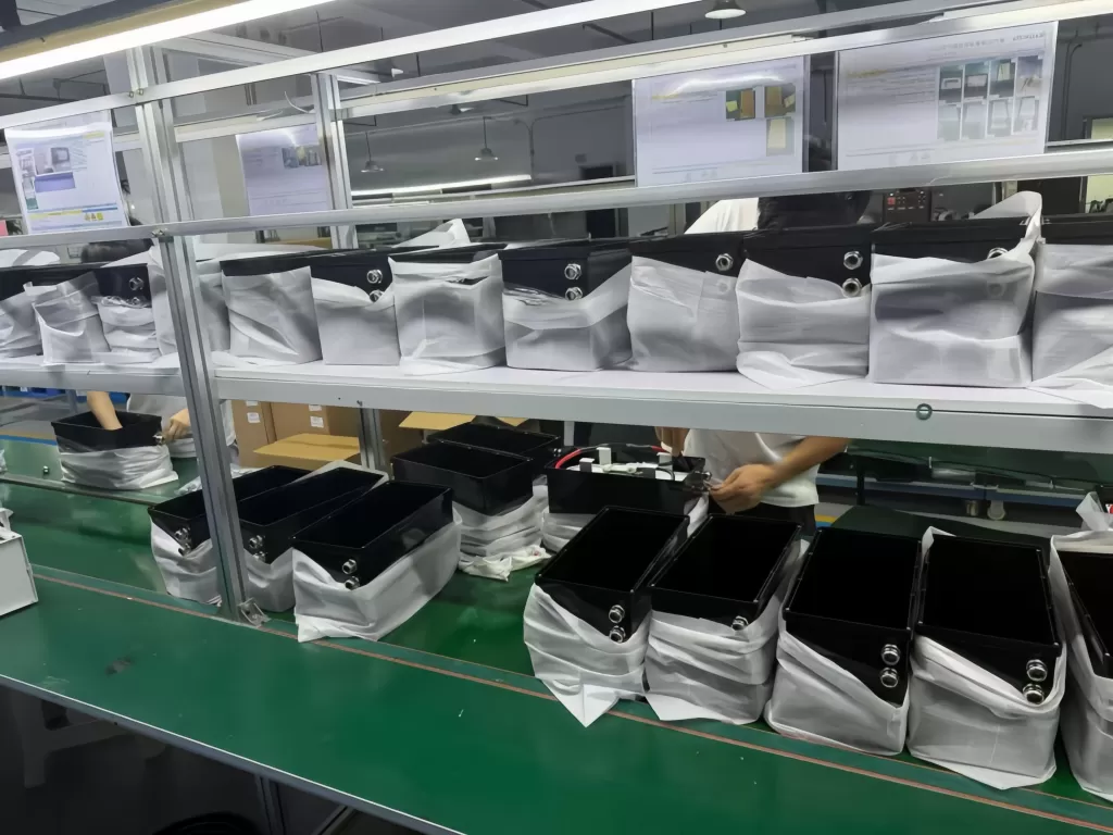 Ligne d'assemblage professionnelle de batteries au lithium pour voiturettes de golf (usine LTS Battery)