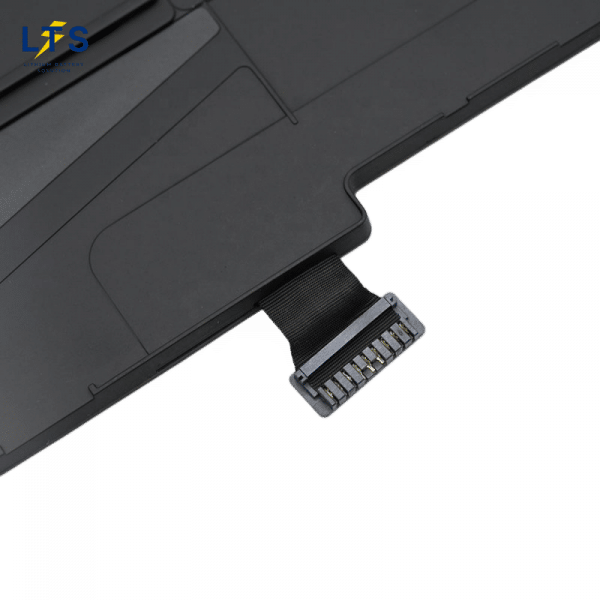 MacBook Air 11 inch battery replacement connector pin detail